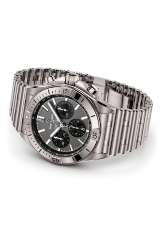 Breitling Chronomat B01 42 EB0134101M1E1