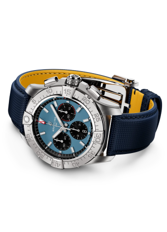 Breitling Avenger B01 Chronograph 44 AB0147101C1X1