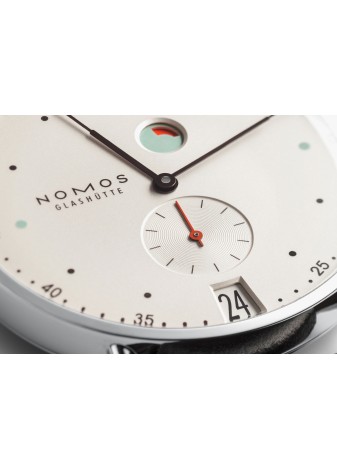 Nomos Metro datario indicatore di carica 1101