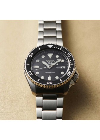 Seiko 5 Sports Automatico 3 Sfere Data 42.5 SRPD55K1