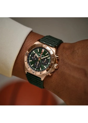 Breitling Chronomat B01 42 cassa in oro RB0134101L1S1