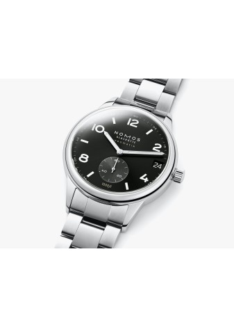 Nomos Club Sport Neomatik 42 Datario Nero 781