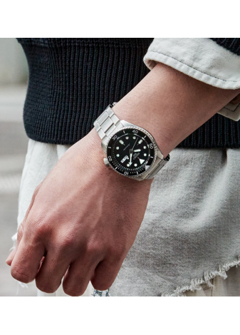 Seiko 5 Sports Auto LUI&LEI 42.50 mm 38 mm