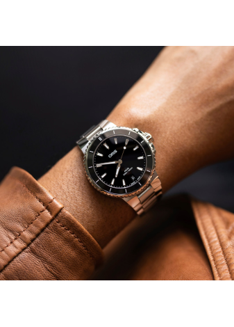 Oris Aquis Date 36,50 01 733 7792 4154-07 8 19 05P